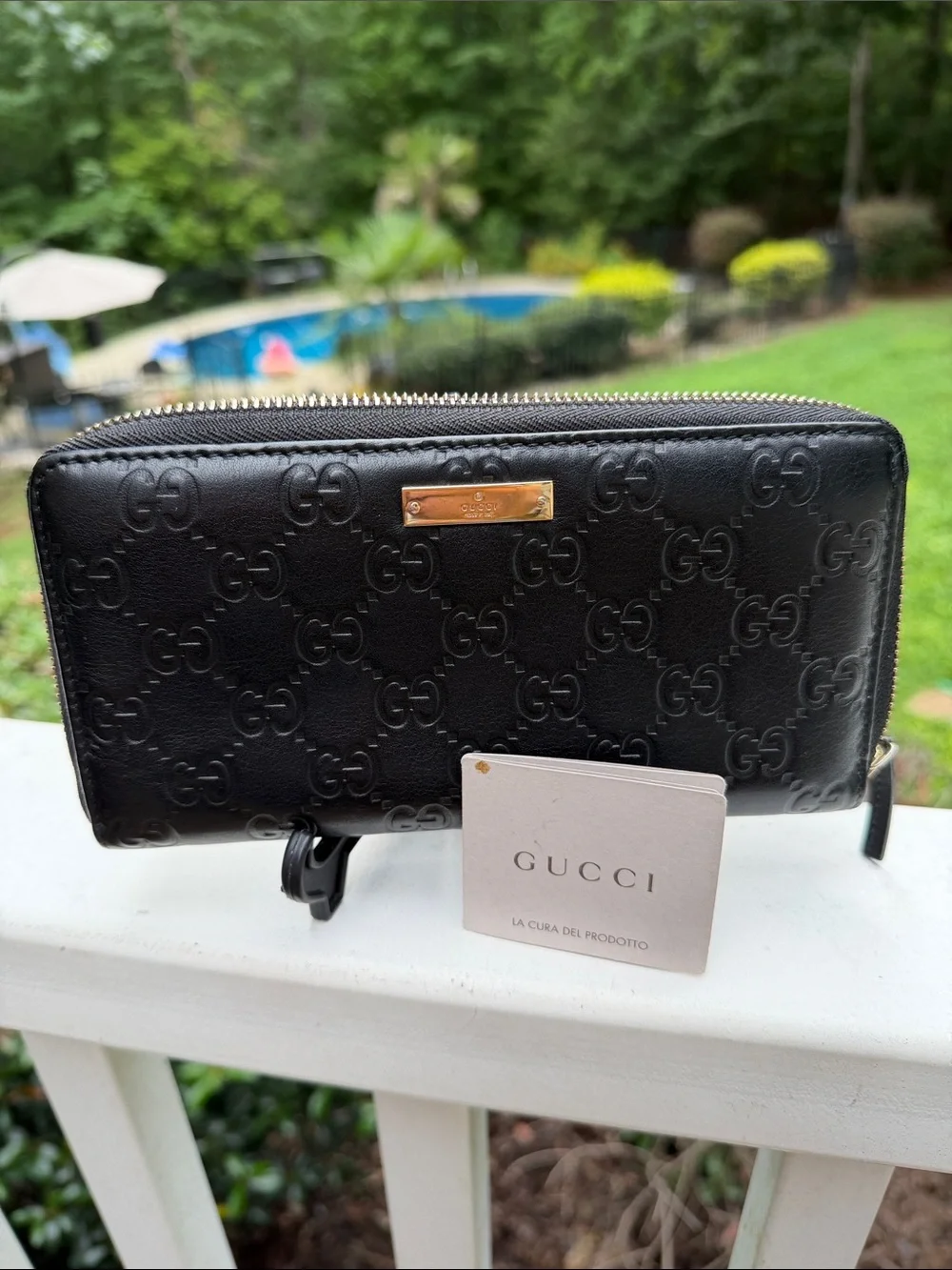 Gucci Black Embossed GG Leather Zip Wallet with Gold Plaque BEAUTIFUL